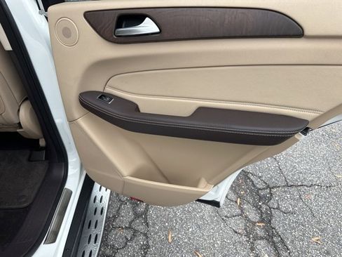 Used 2017 Mercedes-Benz GLE 350 image 17