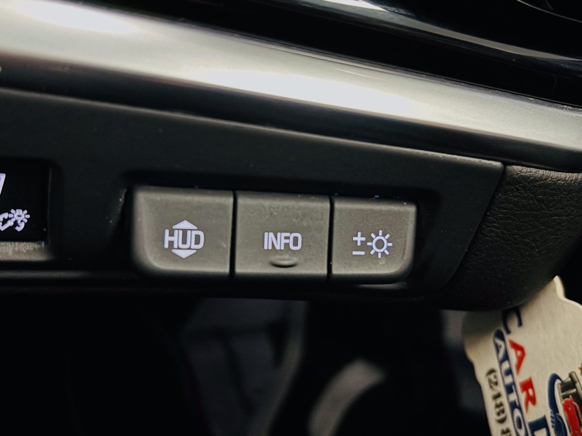 Used 2024 Cadillac XT6 Premium Luxury w/ Technology Package FWD image 59