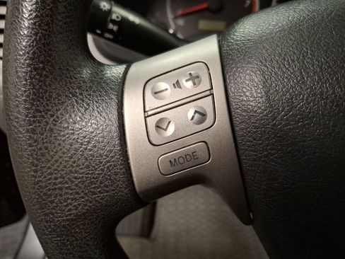 Used 2013 Toyota Corolla LE image 20