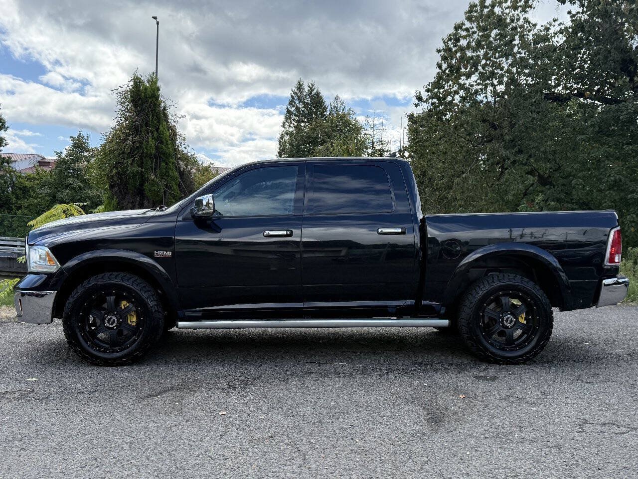 Used 2013 RAM 1500 Laramie w/ Convenience Group AWD/4WD image 5