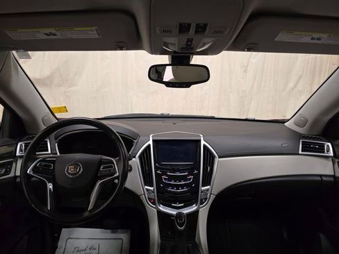 Used 2015 Cadillac SRX Luxury image 25