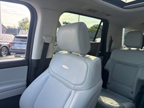 Used 2026 Ford Expedition Max Platinum AWD/4WD image 45