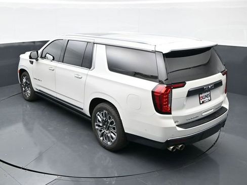 Used 2023 GMC Yukon XL Denali Ultimate image 36