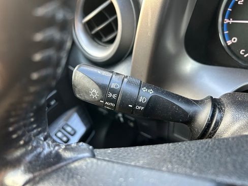 Used 2016 Toyota RAV4 Limited w/ Advanced Technology Package image 23