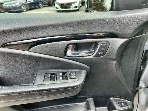 Used 2019 Honda Ridgeline RTL-E image 17