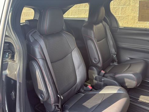 Used 2025 Toyota Sienna XSE AWD/4WD image 27