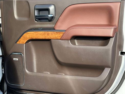 Used 2018 Chevrolet Silverado 1500 High Country image 25