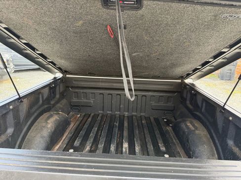 Used 2018 Ford F150 XLT w/ Equipment Group 302A Luxury AWD/4WD image 12