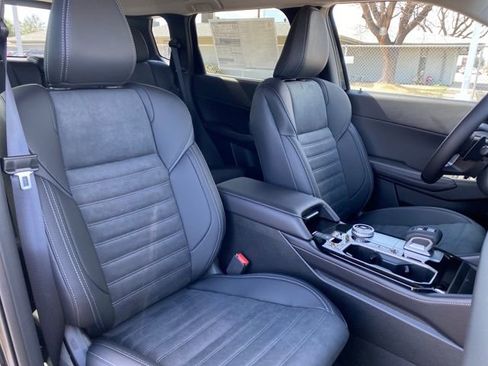 New 2026 Mitsubishi Outlander SE AWD/4WD image 9