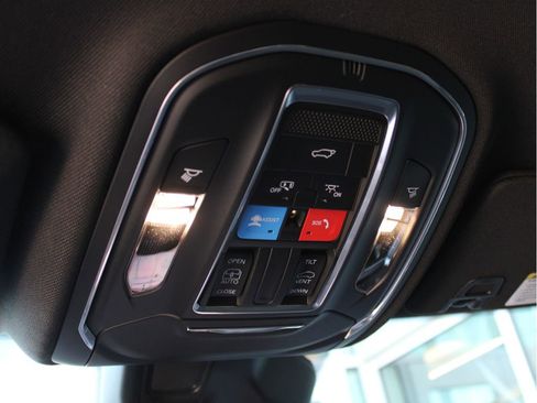 New 2026 Jeep Grand Cherokee L 4WD image 18