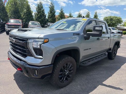 Used 2026 Chevrolet Silverado 2500 LT w/ Trail Boss Package AWD/4WD image 9