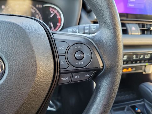 Used 2023 Toyota RAV4 XLE image 16