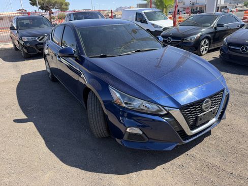 Used 2021 Nissan Altima 2.5 S FWD image 3