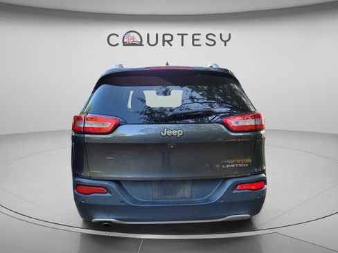 Used 2015 Jeep Cherokee Limited w/ Luxury Group FWD image 12