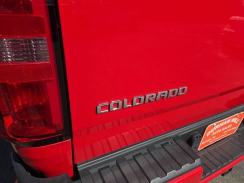 Used 2016 Chevrolet Colorado Z71 image 16