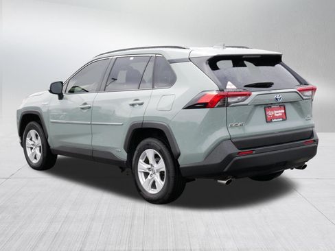 Certified 2021 Toyota RAV4 XLE w/ Convenience Package AWD/4WD image 5