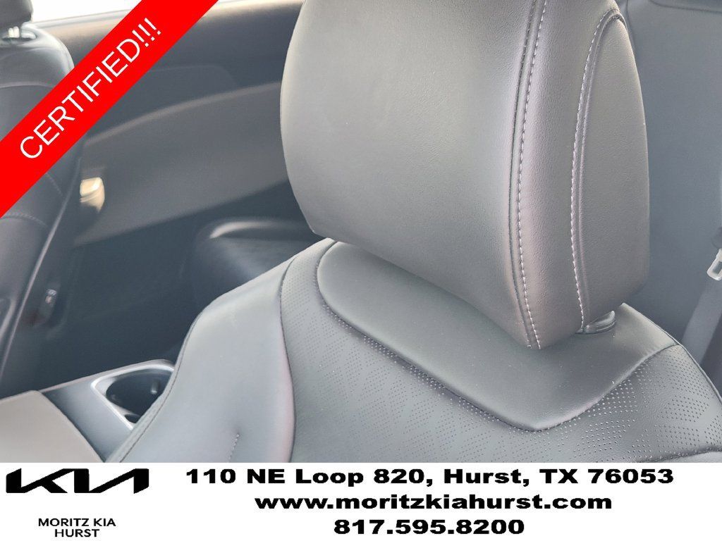 Certified 2025 Kia Carnival SX FWD image 20