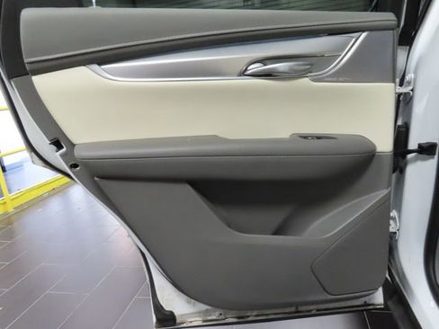 Certified 2023 Cadillac XT5 Premium Luxury w/ Technology Package image 10