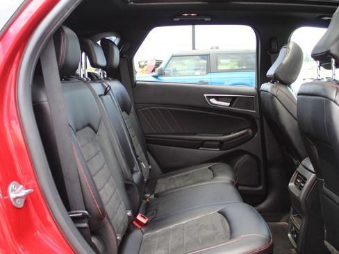 Used 2023 Ford Edge ST-Line AWD/4WD image 19