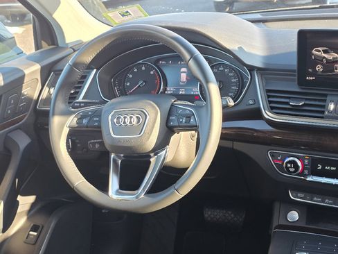 Used 2019 Audi Q5 2.0T Premium w/ Convenience Package image 26