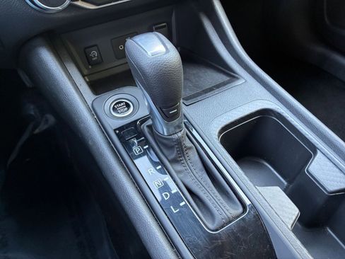 Used 2025 Nissan Sentra S FWD image 39