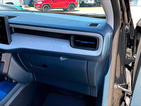 Used 2025 Ford Maverick XLT FWD image 37