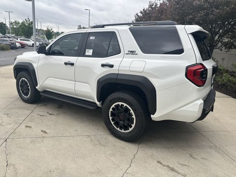 New 2026 Toyota 4Runner TRD Off-Road Premium AWD/4WD image 7