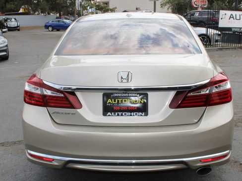 Used 2016 Honda Accord EX image 35