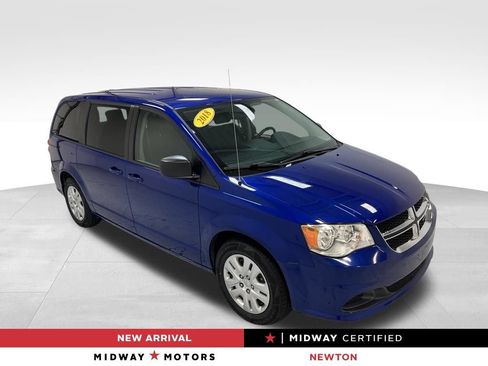 Used 2018 Dodge Grand Caravan SE w/ UConnect Hands-Free Group FWD image 1