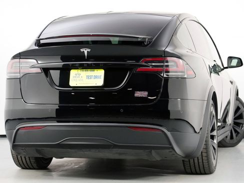 Used 2022 Tesla Model X Plaid image 5