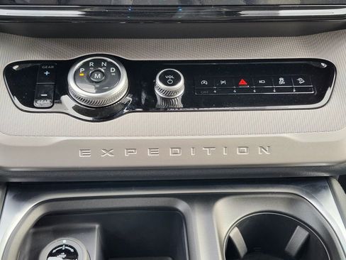 New 2026 Ford Expedition Max Active image 20