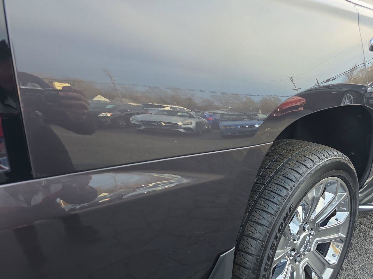 Used 2015 GMC Yukon Denali w/ Touring Package AWD/4WD image 33