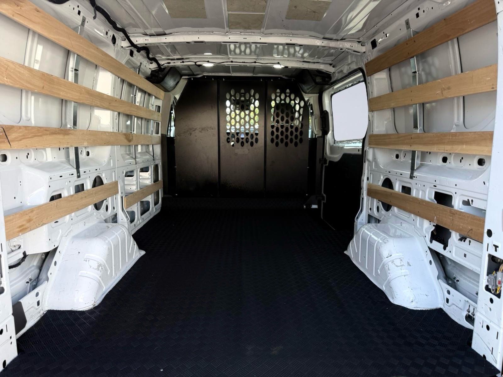 Used 2025 Ford Transit 250 Low Roof w/ Exterior Upgrade Package RWD image 11