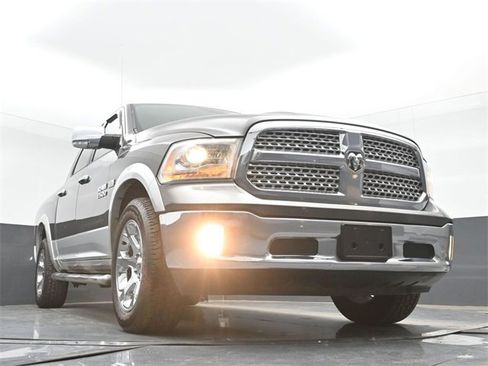 Used 2015 RAM 1500 Laramie image 43