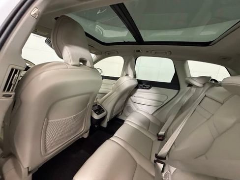 Used 2020 Volvo XC60 T5 Inscription w/ Protection Package FWD image 30