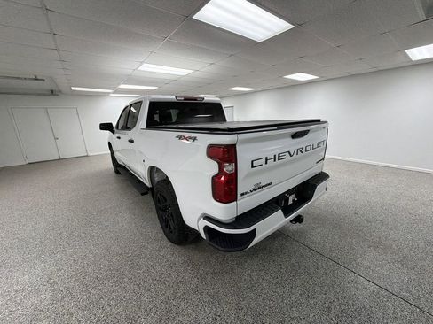 Used 2023 Chevrolet Silverado 1500 Custom image 6