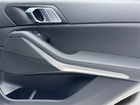 Used 2022 BMW X5 xDrive40i w/ Parking Assistance Package image 51