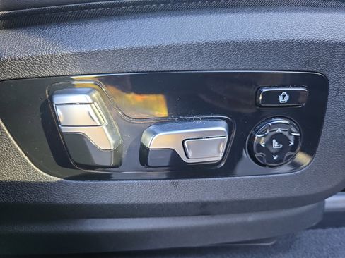 Used 2019 BMW X5 xDrive40i w/ Executive Package image 27