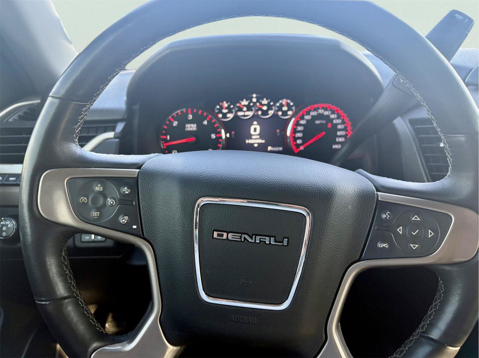 Used 2016 GMC Yukon Denali w/ Open Road Package AWD/4WD image 18