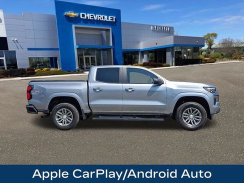 Used 2024 Chevrolet Colorado LT w/ LT Convenience Package III AWD/4WD image 28