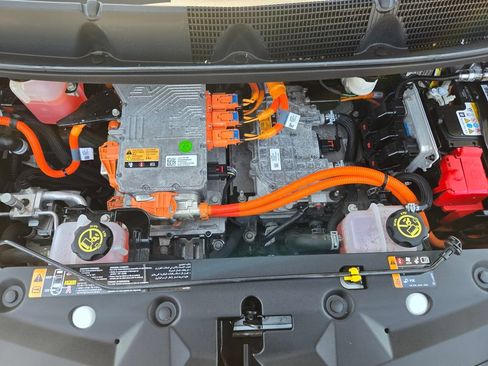 Used 2019 Chevrolet Bolt LT FWD image 27