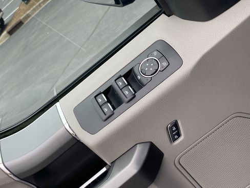 Used 2016 Ford F150 XLT w/ Equipment Group 301A Mid image 7