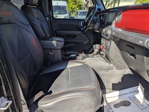 Used 2020 Jeep Gladiator Rubicon image 10