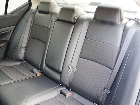 Used 2022 Nissan Altima 2.5 SR image 14