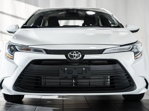 New 2026 Toyota Corolla LE image 2