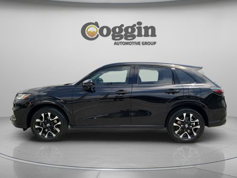 Certified 2026 Honda HR-V EX-L image 3