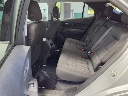 Used 2018 Chevrolet Equinox LT AWD/4WD image 19