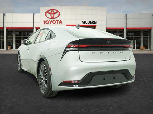 New 2026 Toyota Prius XLE image 15