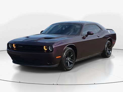 Used 2021 Dodge Challenger SXT w/ Cold Weather Group image 7
