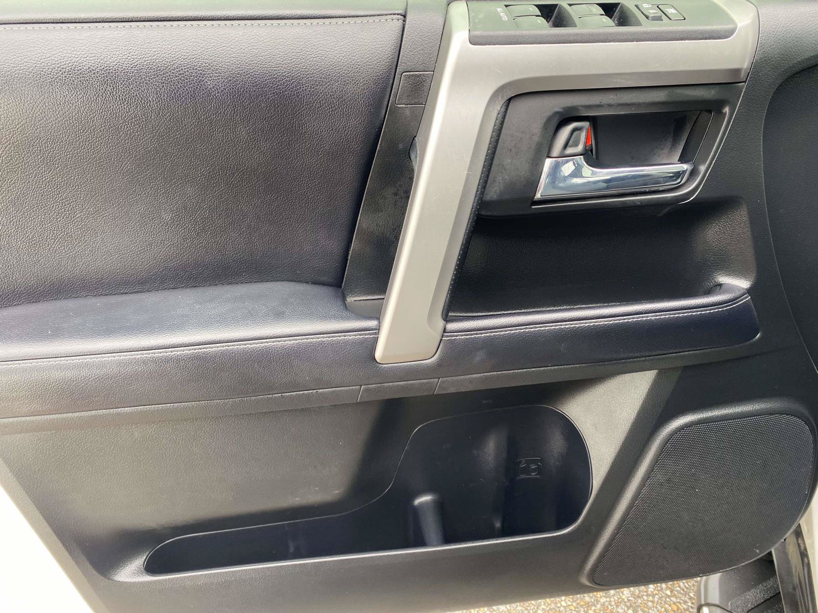 Used 2019 Toyota 4Runner SR5 Premium RWD image 15